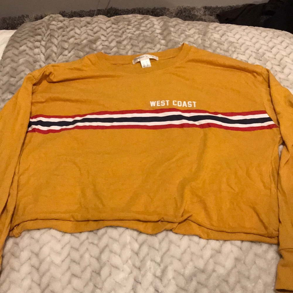 Crop long sleeve top